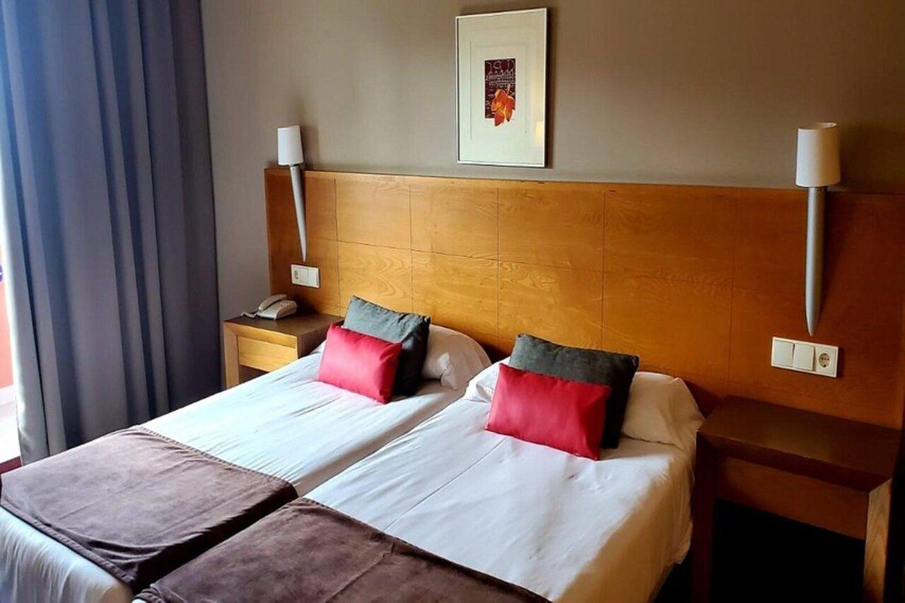 Ohtels Campo De Gibraltar Hotel La Línea de la Concepción Eksteriør billede