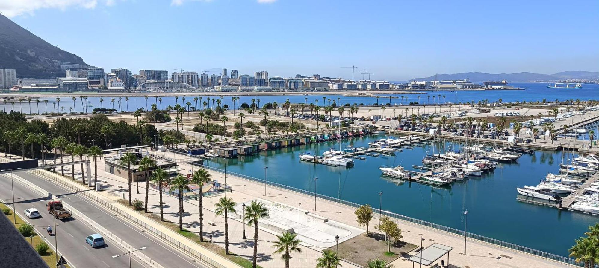 Ohtels Campo De Gibraltar Hotel La Línea de la Concepción Eksteriør billede