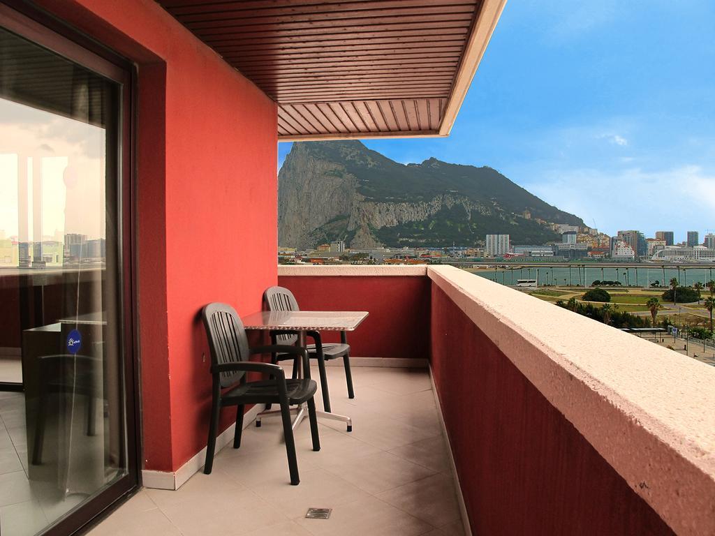 Ohtels Campo De Gibraltar Hotel La Línea de la Concepción Eksteriør billede